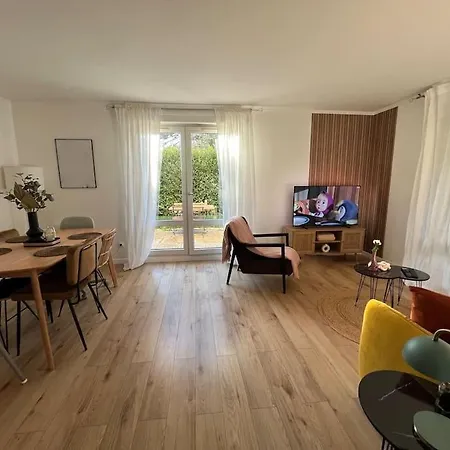 Hana Home 4 Personnes Jardin Privatif Business&Family Montigny-le-Bretonneux Exterior foto