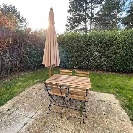 Hana Home 4 Personnes Jardin Privatif Business&Family Montigny-le-Bretonneux Exterior foto
