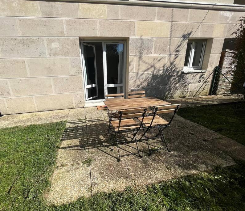 Apartment Hana 4 Personnes Jardin Privatif Business&family Montigny-le-Bretonneux